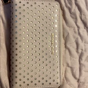 Micheal kors wallet